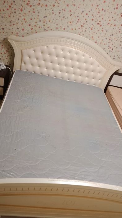 Продам кровать и диван