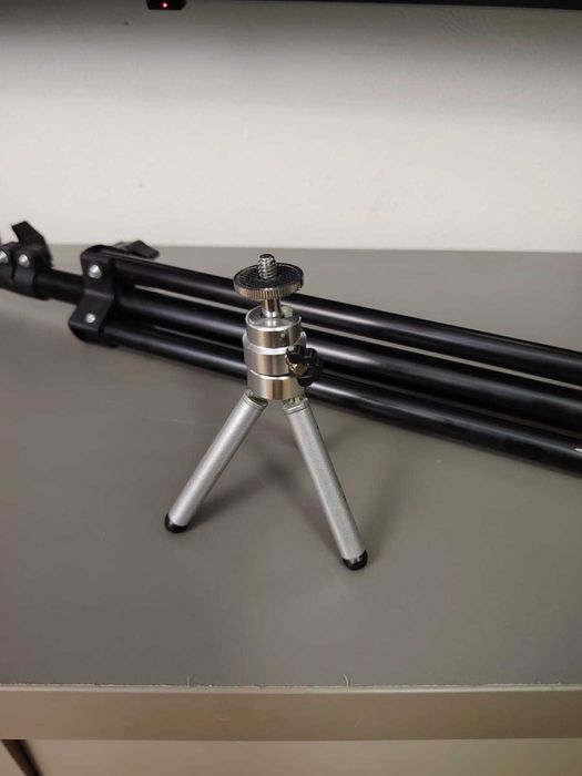 Cameră mirorless 4k: Canon M50 Mark II + obiectiv 15-45mm IS + BONUS