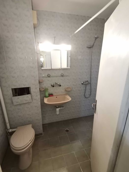 Дава се под наем Двустаен апартамент в Бургас, Лазур - 72 кв.м за 214.2 € - Снимка #5