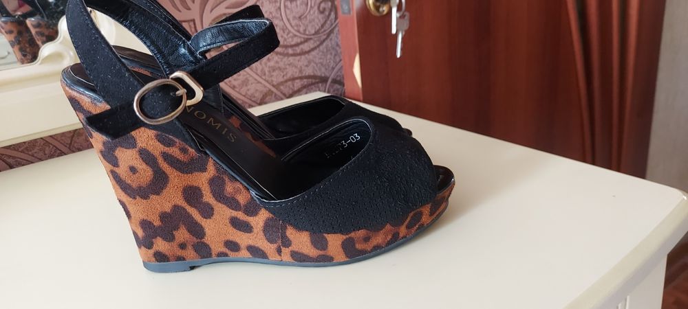 Женская летняя обувь