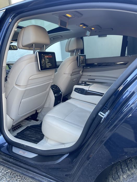 Vand BMW 750d XDrive Full Dotari Avariat Lovit