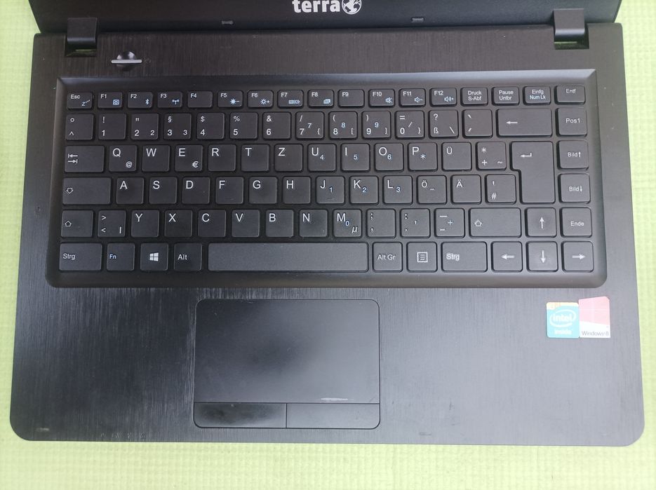 Laptop Terra Mobile 1415 Funcțional cu Ecran spart