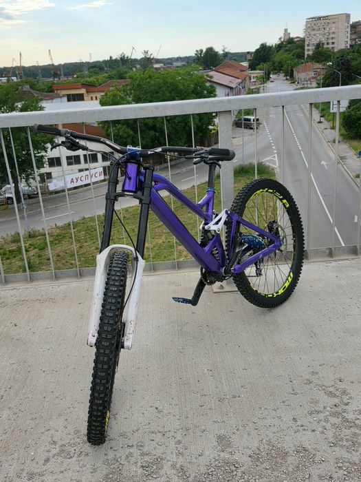 Mondraker dh колело
