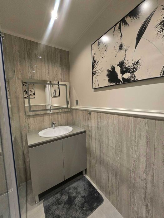 Двустаен имот в кв.Хладилника