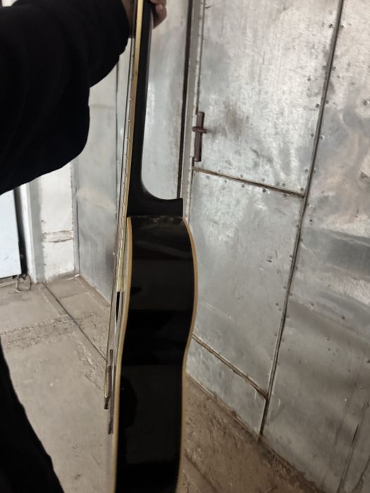 Продается Гитара