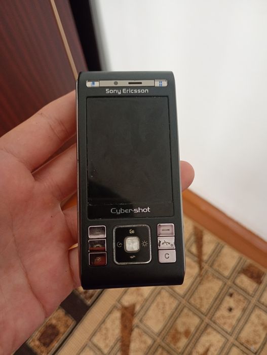 Sony Ericsson C905