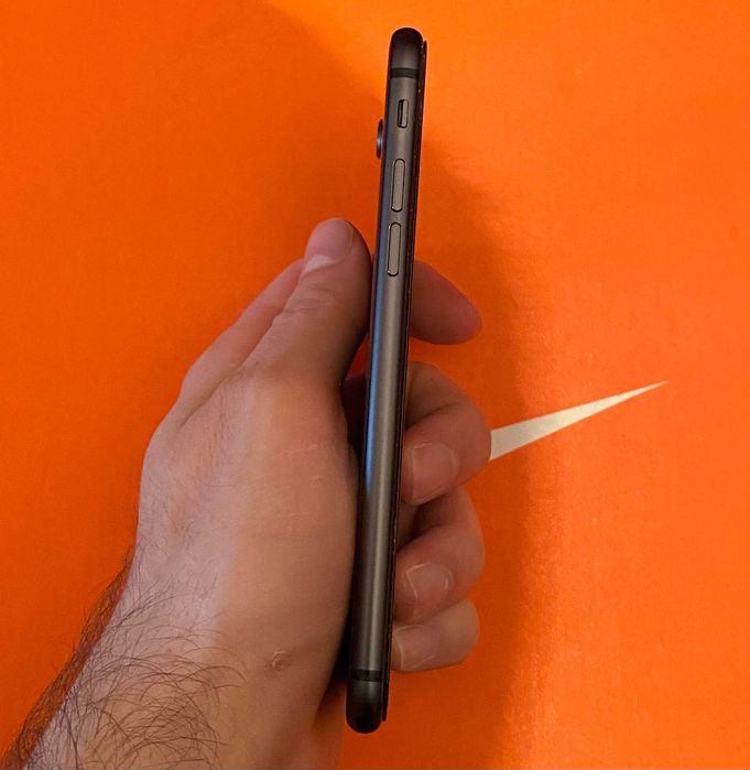 iPhone 8 256GB Space Gray 100% Живот на Батерията