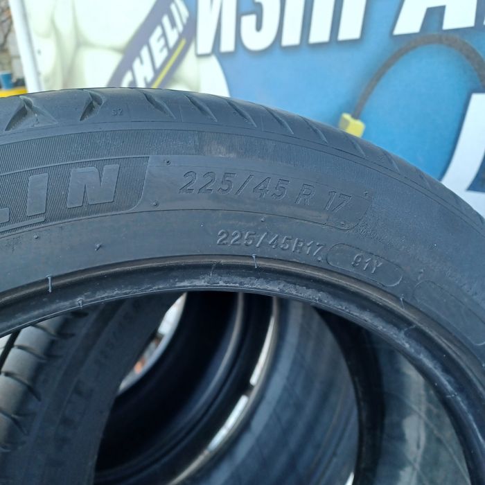 225 45 17 Michelin 4бр летни дот 22