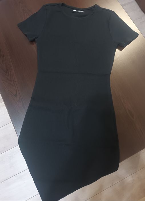 Дамски дрехи и обувки