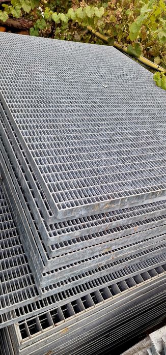 Grătare zincate metalice