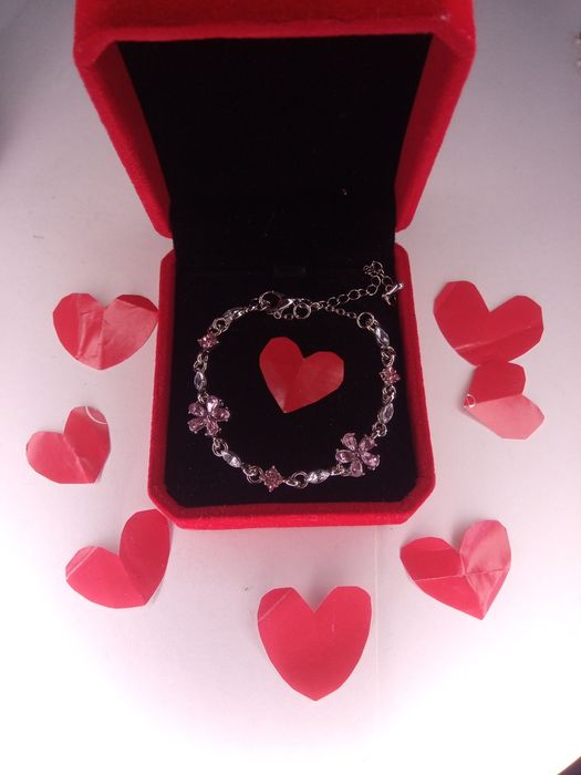 Гривна с кристали