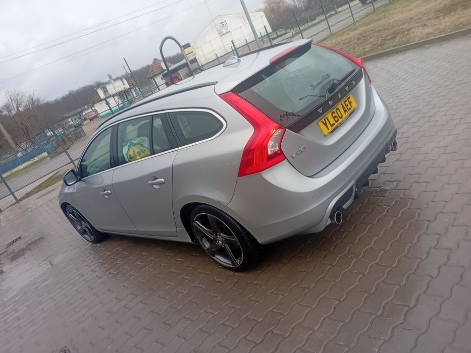[VANZARE Urgenra ]Volvo v60 R Design 2.0 DIZZEL