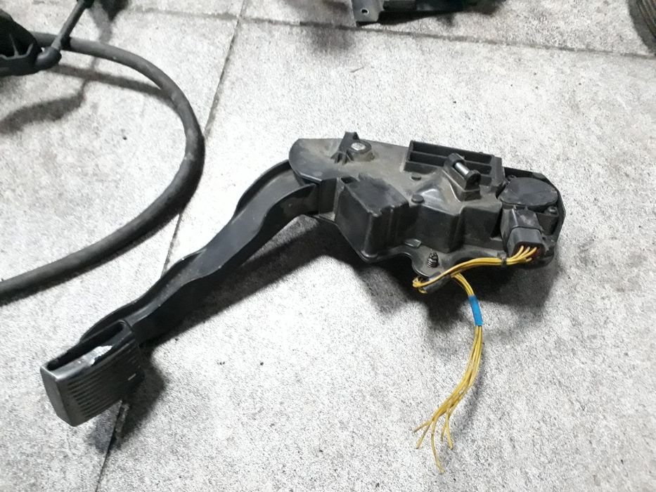 Педаль газа