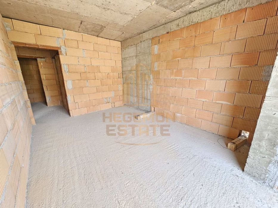 Продава се Двустаен апартамент в Варна, Погреби - 64 кв.м за 1500 €/кв.м - Снимка #3