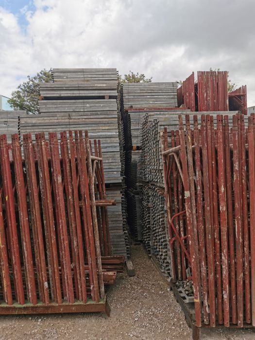 Скеле италианско фасадно 10000кв със сертификат