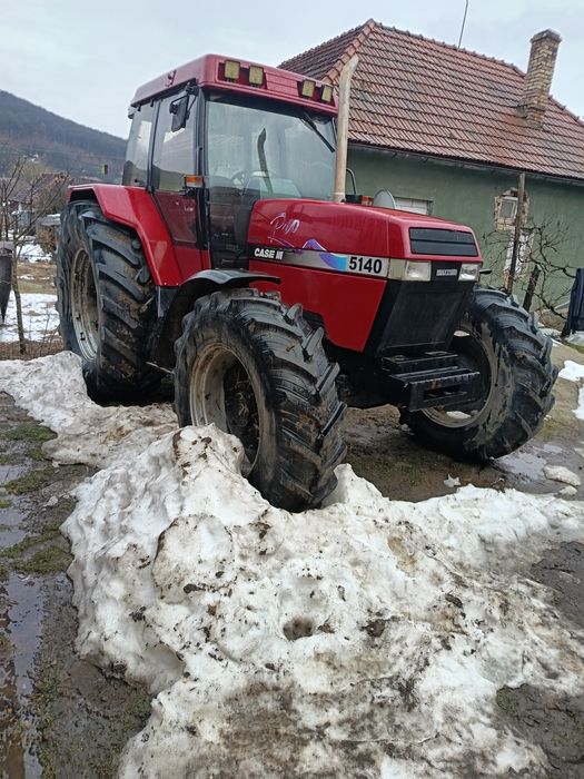 Vând tractor case 5140 în stare de funcționare