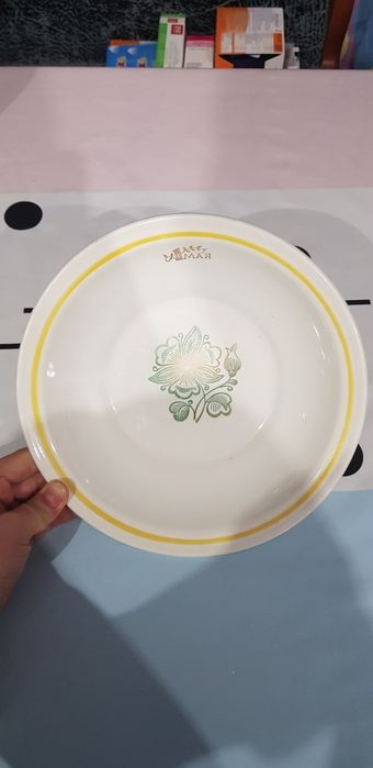 Тарелки советского производства "1 Мая"