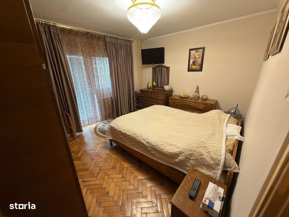 Apartament 3 camere, balcon în Militari