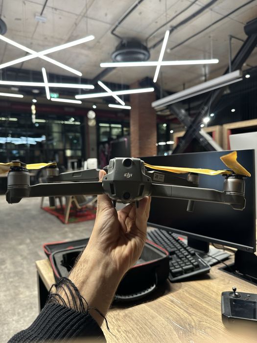 Mavic 2 Pro - Fly More Combo + DJ smart controler