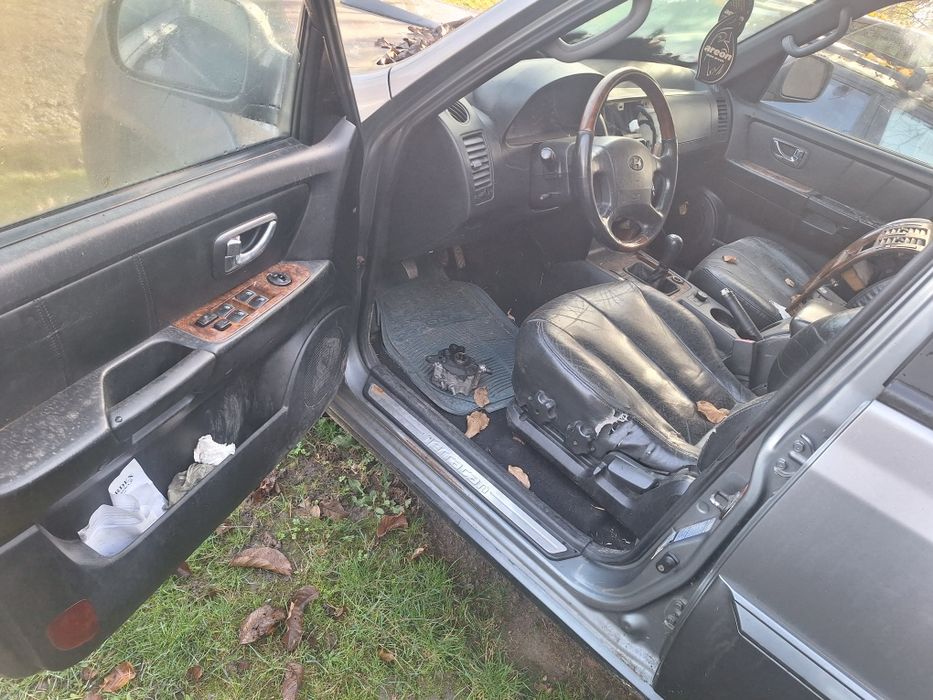 Dezmembrez hyundai terracan 2.9