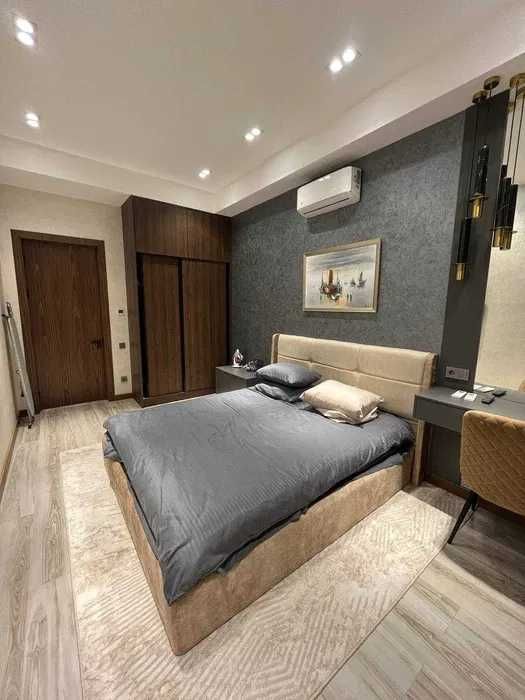 Продается квартира с новым евроремонтом в ЖК Мирабад Авенью