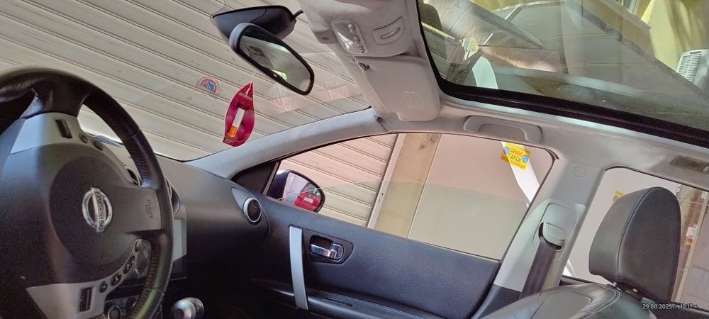 Продавам Нисан Кашкай