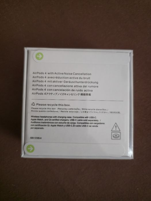 Безжични слушалки airpods 4 gen ANC