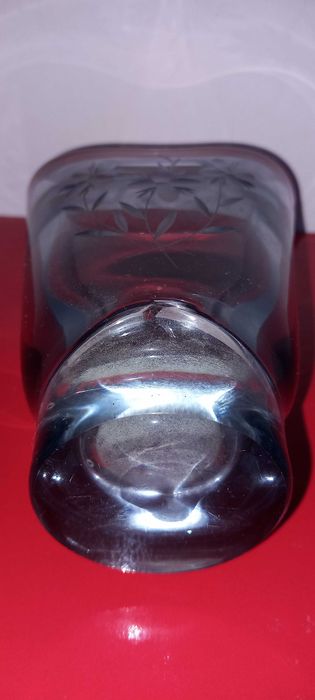 Obiect decorativ vechi vaza pentru flori