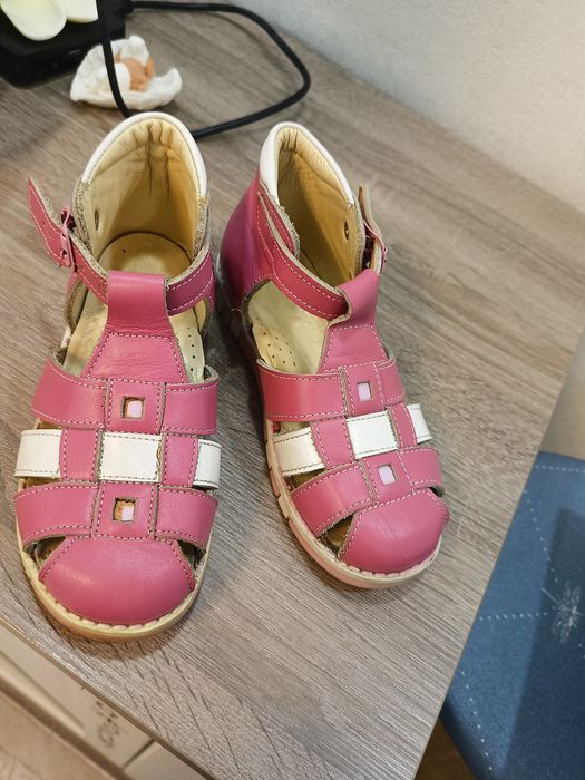 Продам Десткие сандали