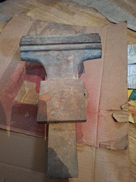 Тиски. Недорого.