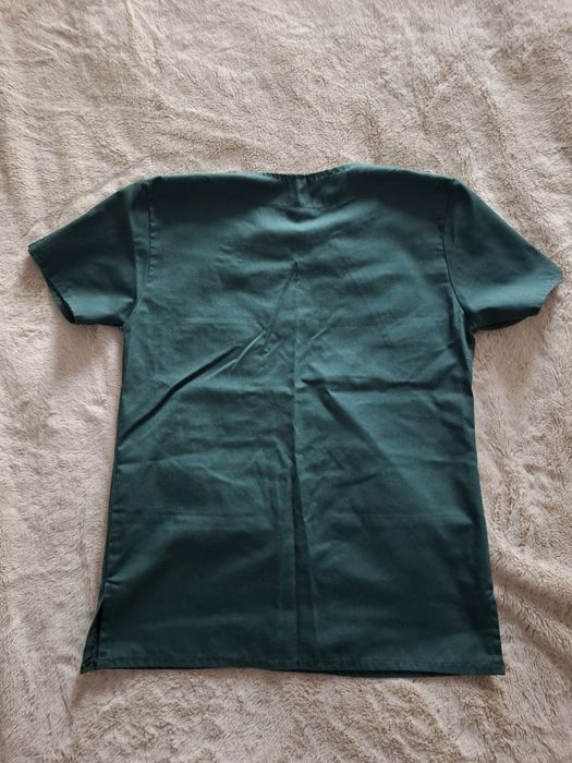 Cămașă de clinică