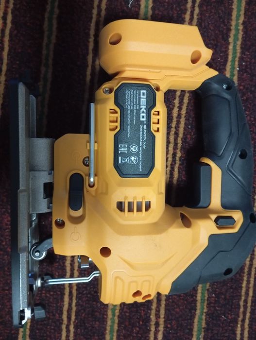 Лобзик Деко сотилади