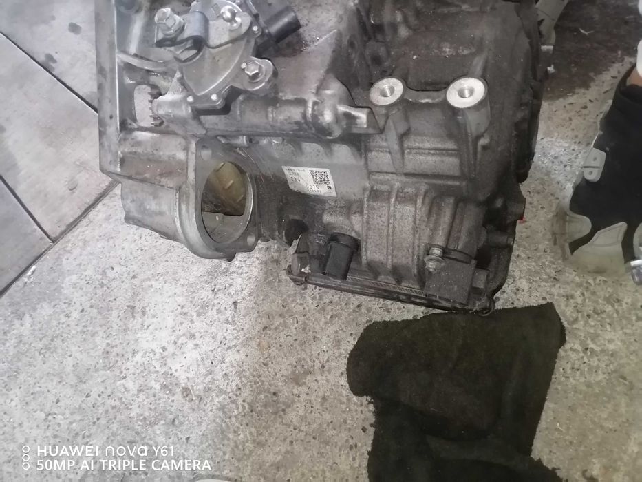 Скоростна кутия Пасат Б6 2.0 200кс