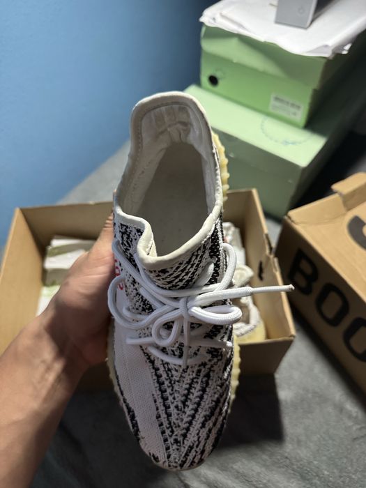 Adidas yeezy zebra