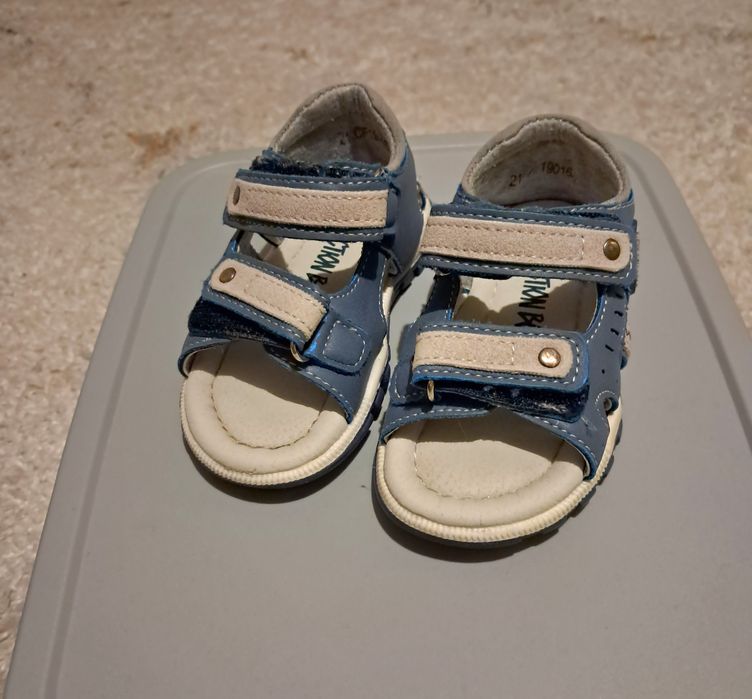 Sandale mărimea 21 Action boy