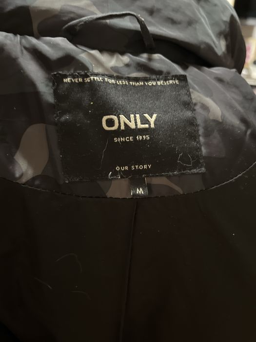 Продам зимний пуховик