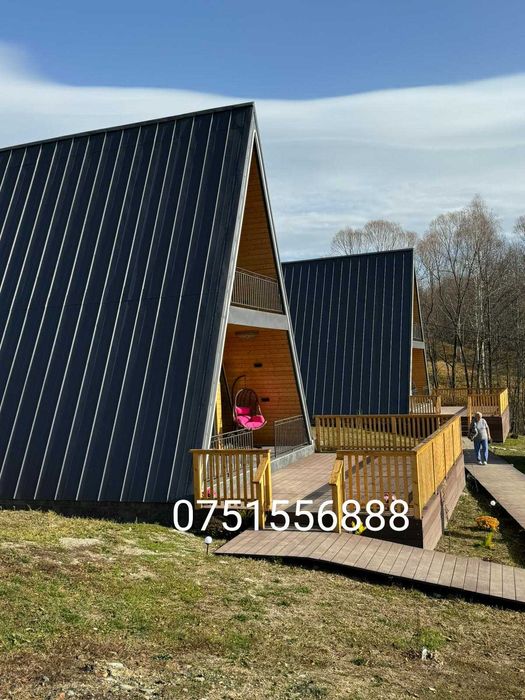 Cabana stil A-Frame si Case din structura de lemn