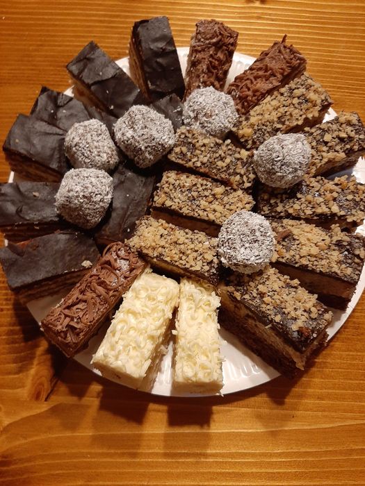 Prăjituri de casă, cozonac