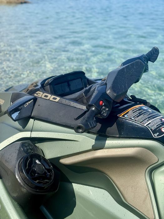 Jet Ski / Skijet Sea Doo GTX Limited 300