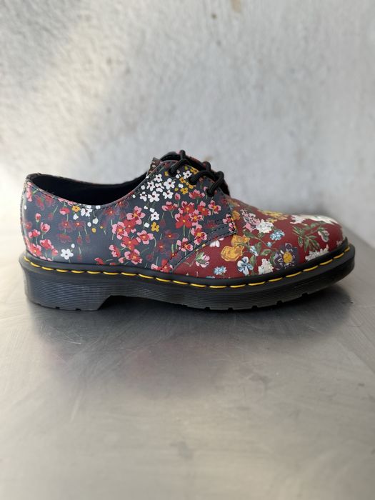 Обувки Dr. Martens