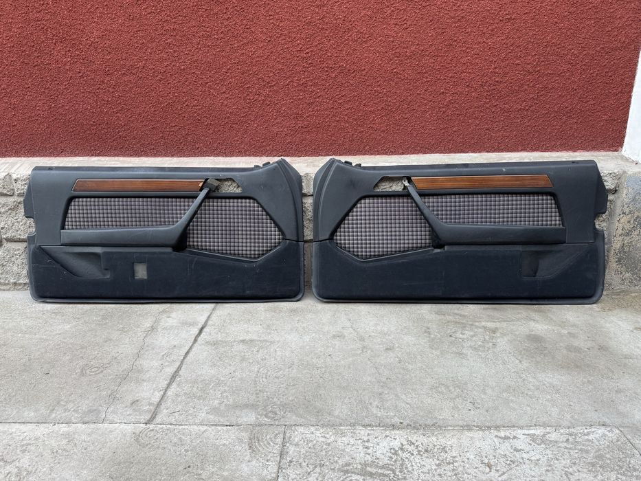 Дверные карты Mercedes W124 купе