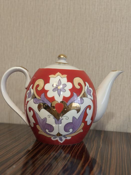 Посуда чайник, ретро