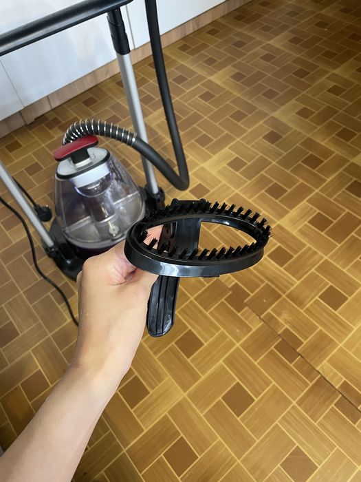 Отпариватель для одежды напольный