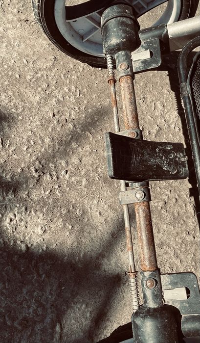 Продам коляску серую