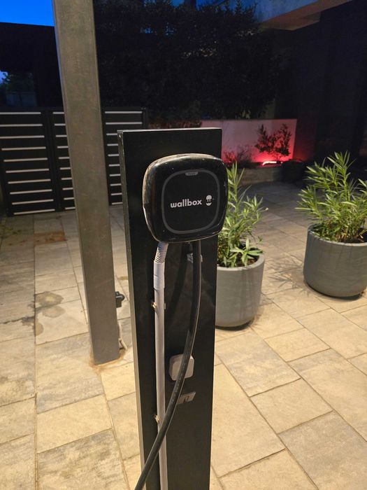 Statie incarcare Wall Box Pulsar Plus