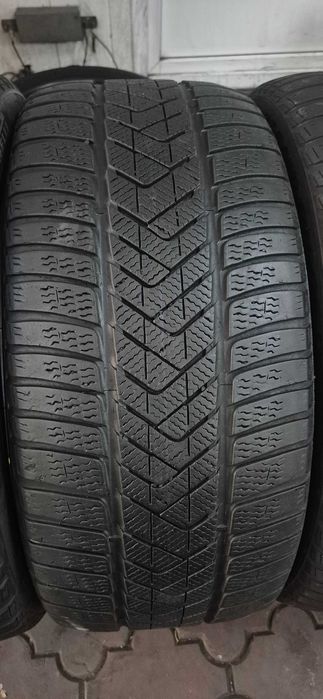 anvelope  Pirelli run flat  275/40/21 m&s iarna