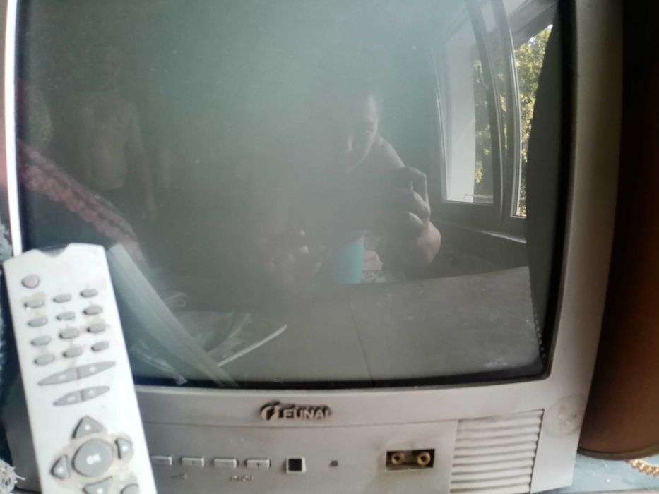 Телевизор ретро работещ