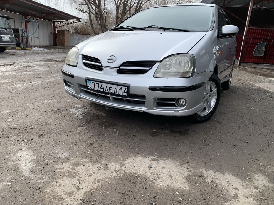 Продам Nissan Almera Tino