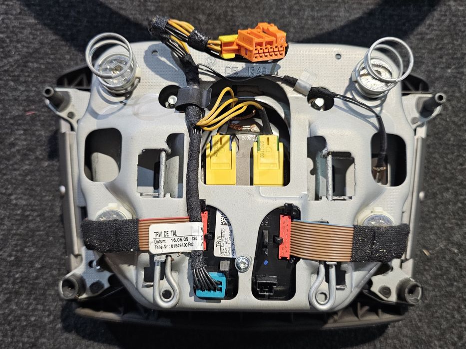 Volan piele + comenzi + incalzire Volkswagen Phaeton 2002 - 2010