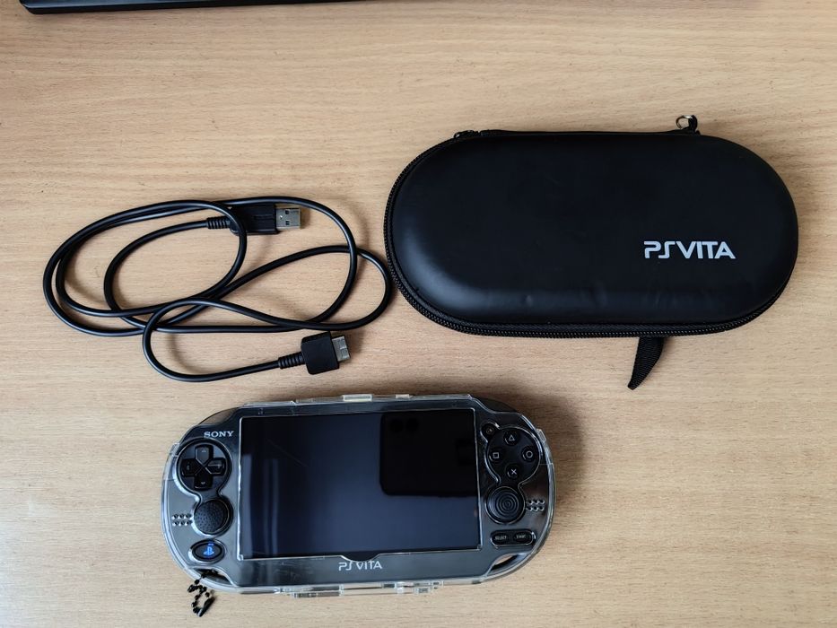 Продам Ps Vita 1000 (Fat)